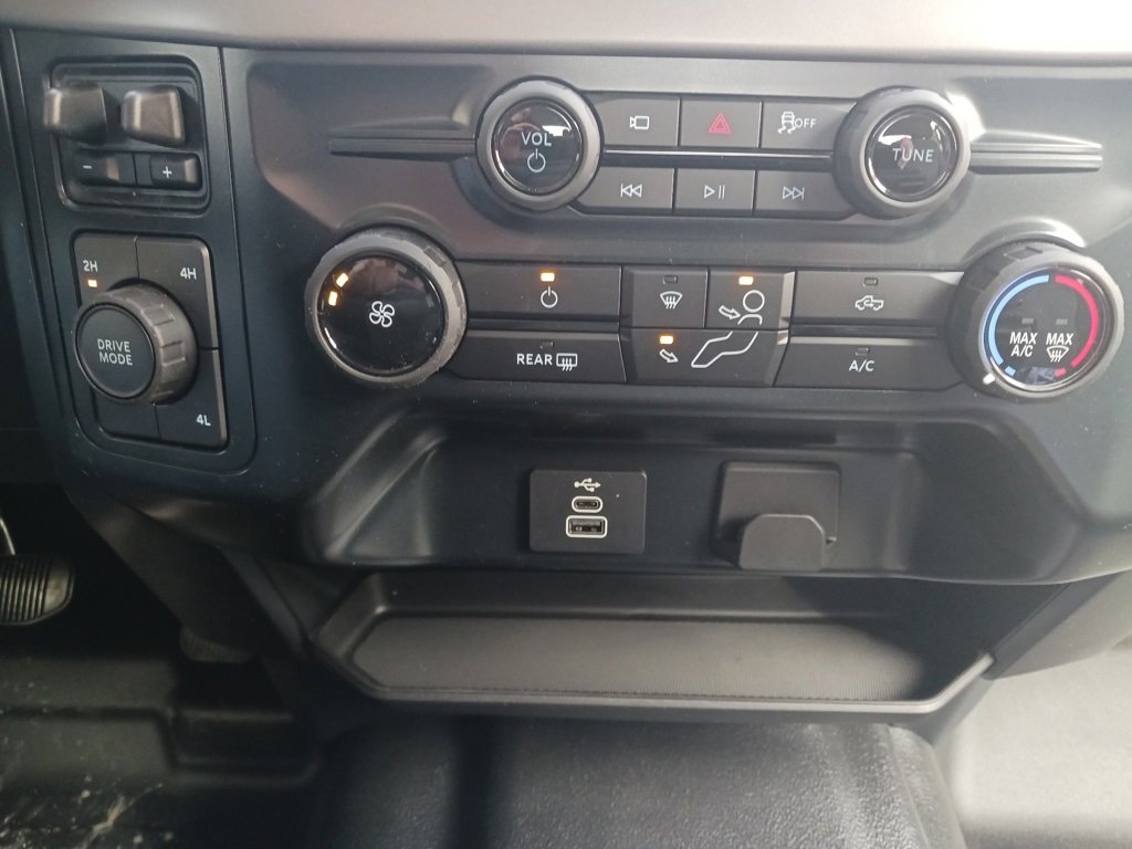 New 2025 Ford F150 XL w/ Equipment Group 103A High image 47