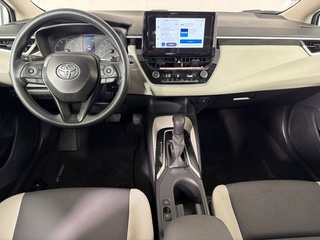 Used 2025 Toyota Corolla LE image 22
