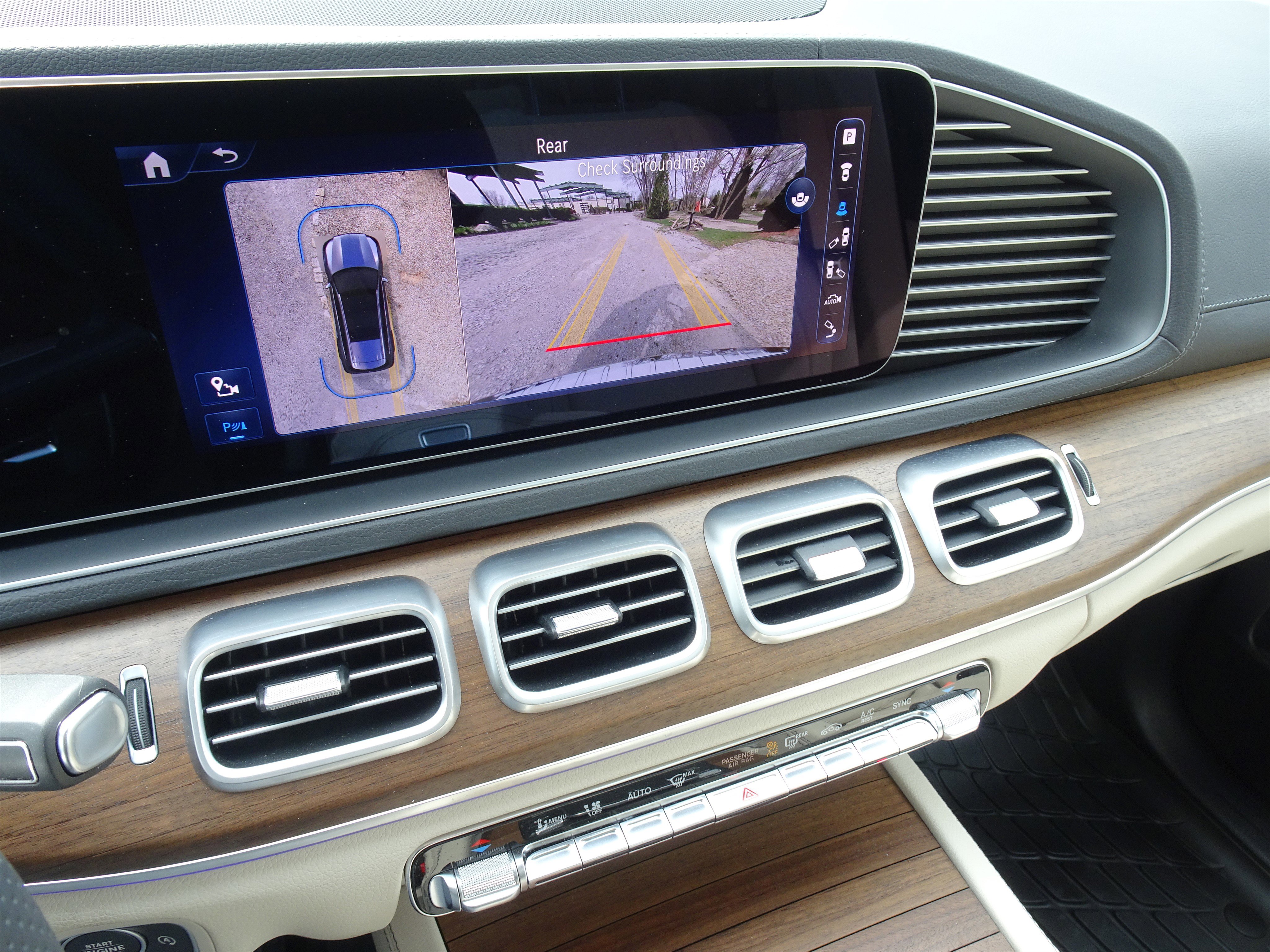 Used 2024 Mercedes-Benz GLS 450 4MATIC image 4