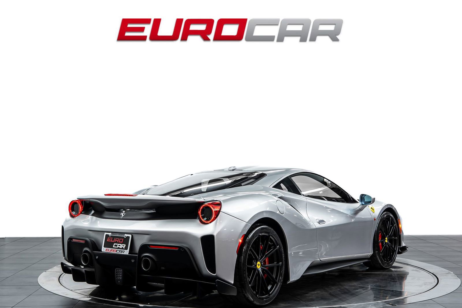 Used 2020 Ferrari 488 Pista *HUGE CARBON INTERIOR OPTIONS image 5