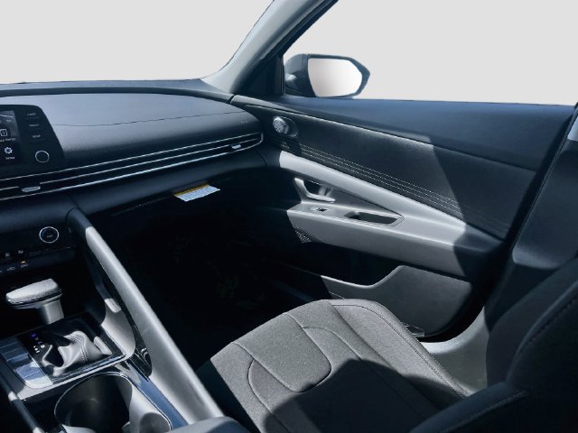 New 2026 Hyundai Elantra Hybrid FWD image 24