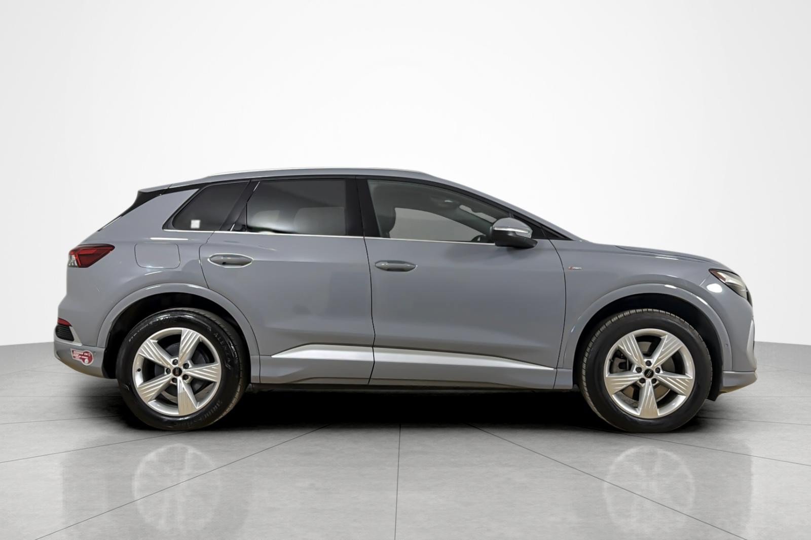 Certified 2023 Audi Q4 e-tron Premium Plus w/ Premium Plus AWD/4WD image 6
