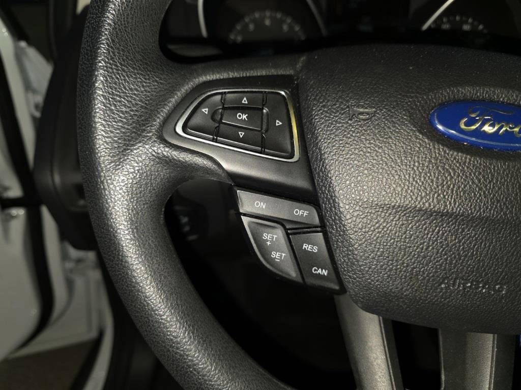 Used 2016 Ford Focus SE w/ Reverse Sensing Package image 14