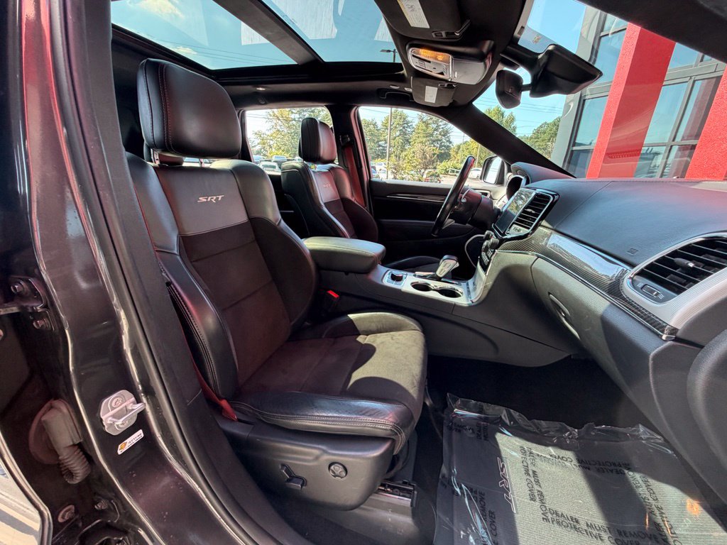 Used 2020 Jeep Grand Cherokee SRT AWD/4WD image 38