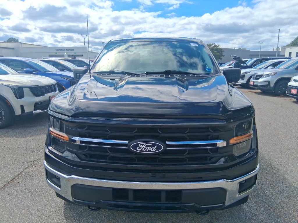 Used 2025 Ford F150 XLT w/ Equipment Group 301A Standard AWD/4WD image 7