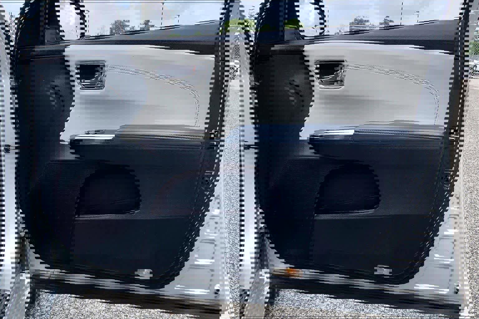 Used 2013 Toyota Avalon XLE Touring image 22