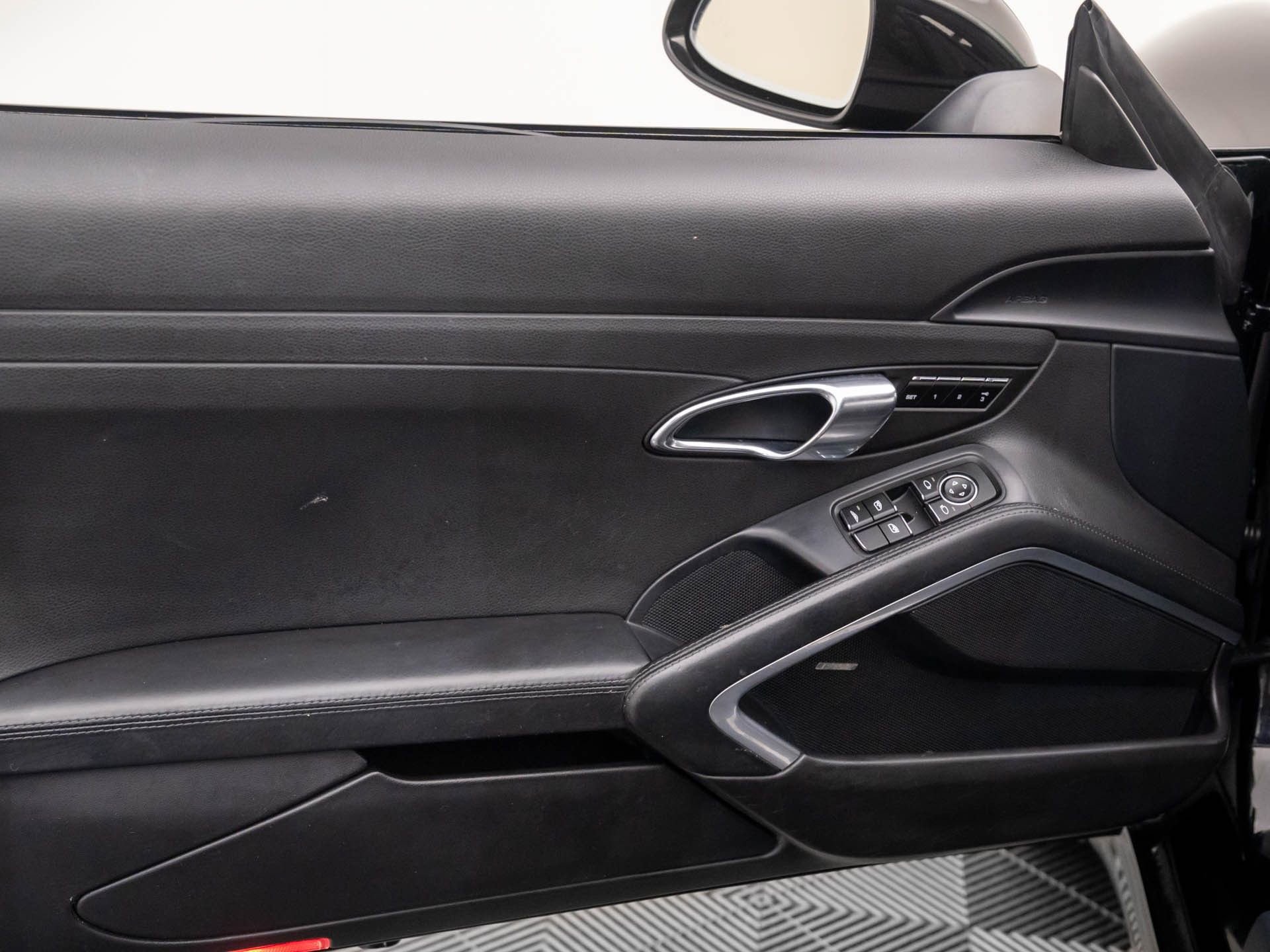 Used 2012 Porsche 911 Carrera S image 14