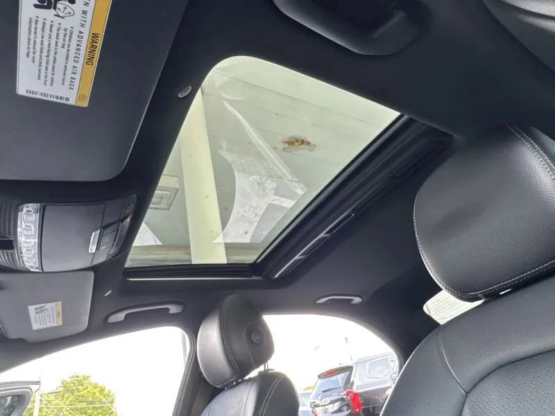 Used 2019 Mercedes-Benz C 300 Sedan image 27