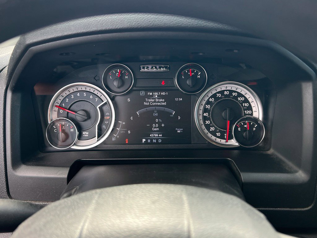 Used 2023 RAM 1500 Classic SLT w/ Trailer & Traction Group AWD/4WD image 17