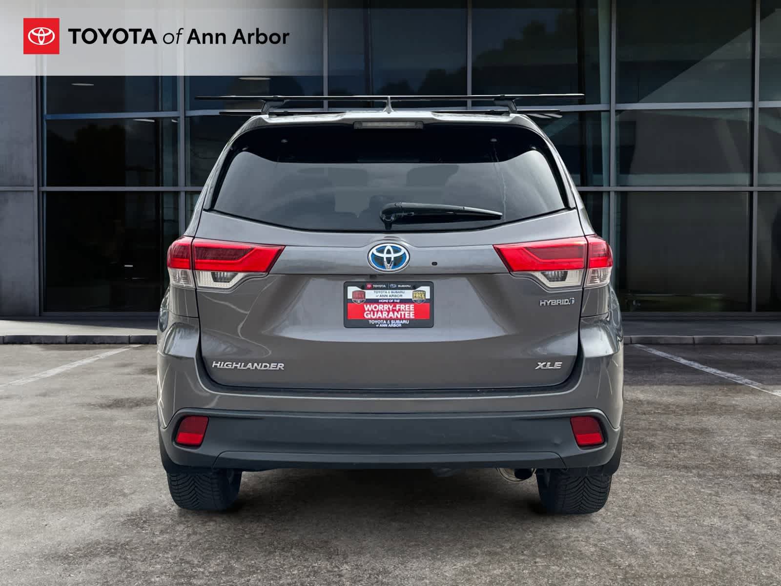 Used 2017 Toyota Highlander XLE image 11