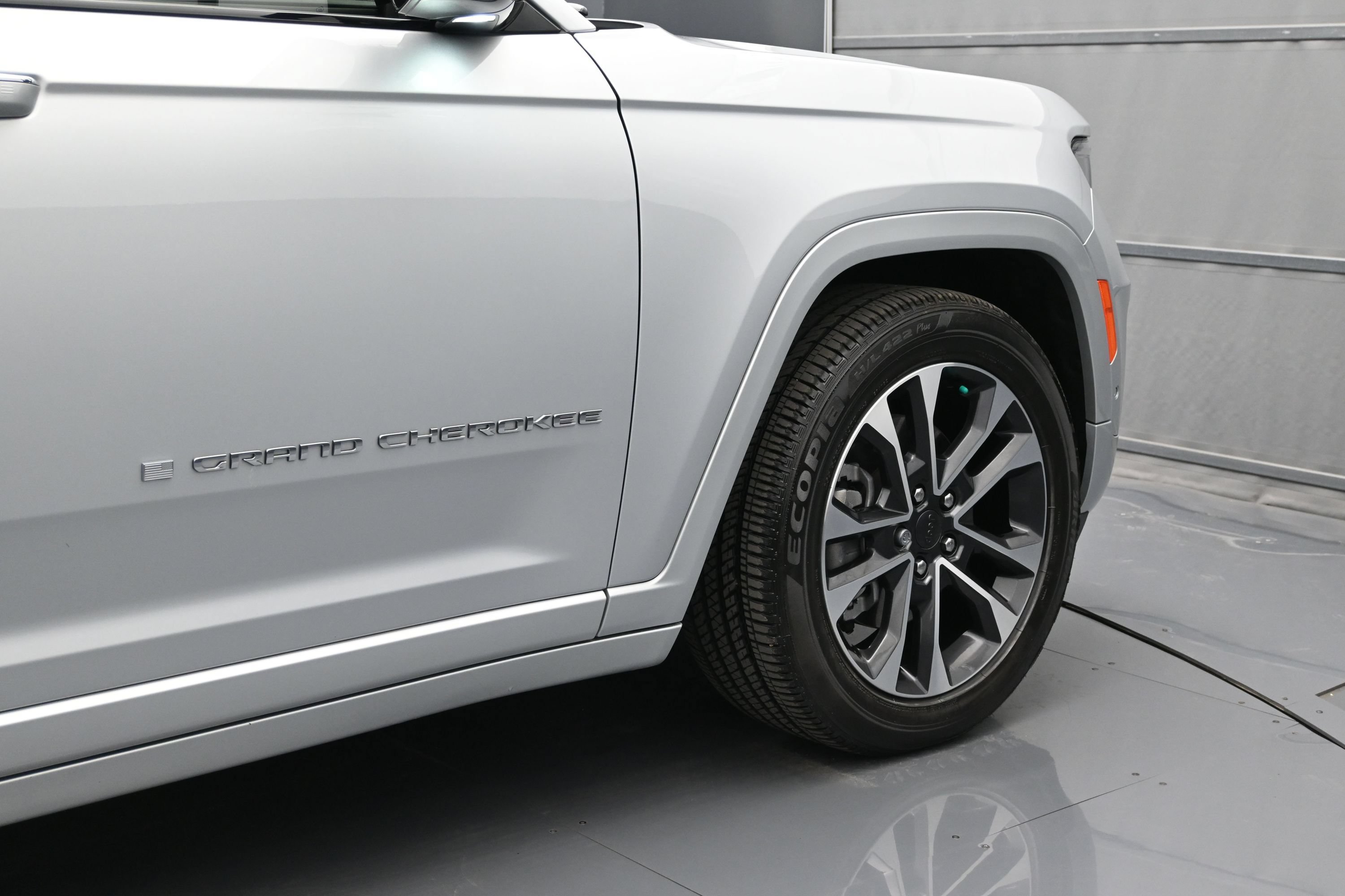 Used 2022 Jeep Grand Cherokee L Overland AWD/4WD image 48
