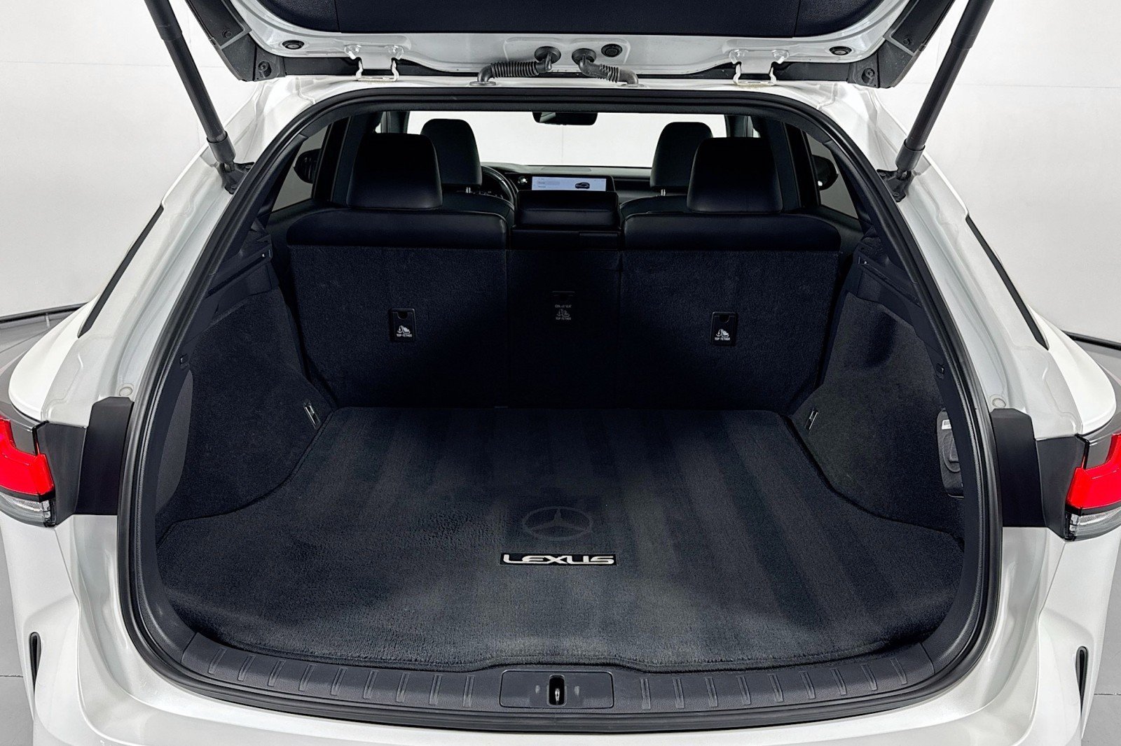 Used 2023 Lexus RX 350 Premium w/ Cold Area Package FWD image 23