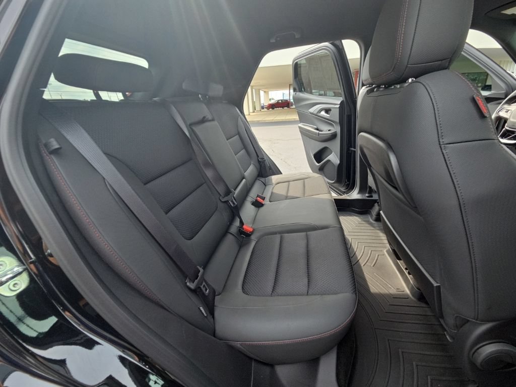 Used 2022 Chevrolet TrailBlazer RS FWD image 22