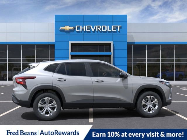 New 2025 Chevrolet Trax LS w/ Driver Confidence Package image 5