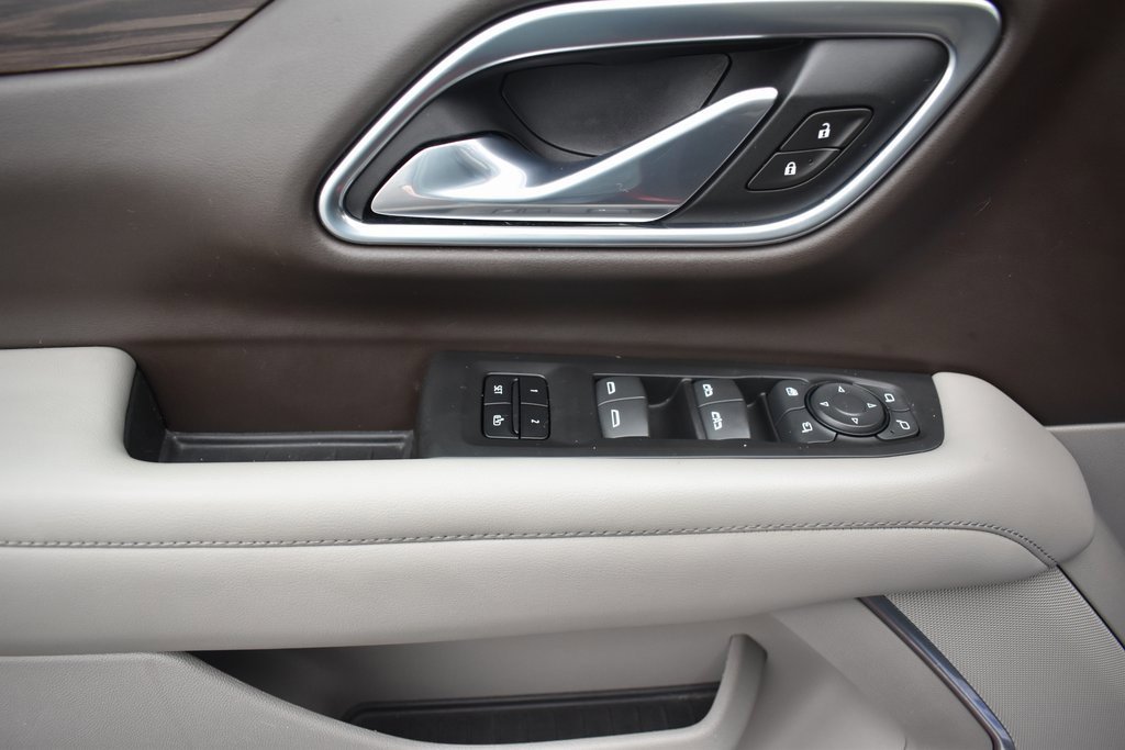 Used 2021 Chevrolet Tahoe Z71 w/ Luxury Package image 12