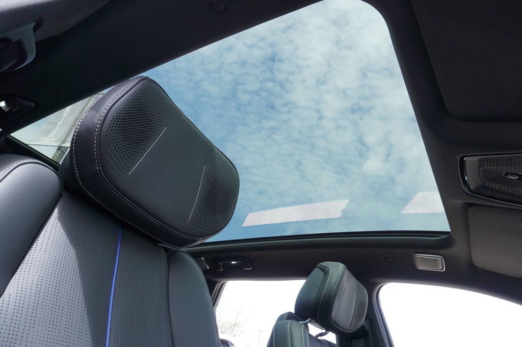 New 2026 Cadillac Lyriq V image 12