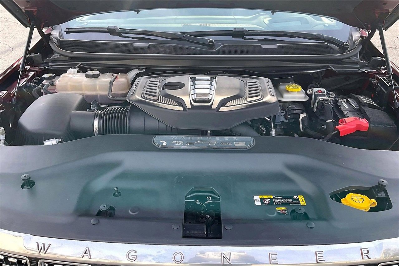 Used 2024 Jeep Grand Wagoneer Series III w/ HD Trailer Tow Package image 40