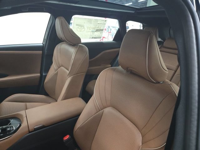 New 2026 Toyota Crown Signia AWD/4WD image 19