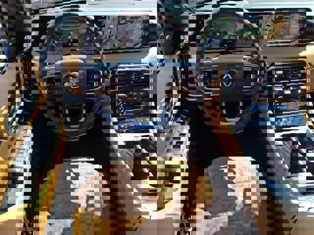 New 2026 Nissan Armada Platinum Reserve image 2