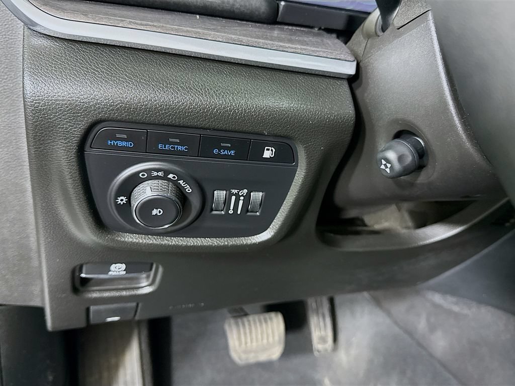 Used 2022 Jeep Grand Cherokee Overland AWD/4WD image 22
