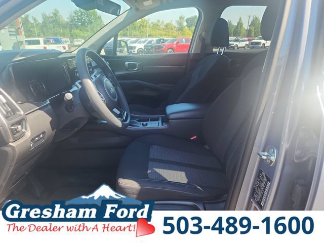 Used 2023 Kia Sorento LX AWD/4WD image 15