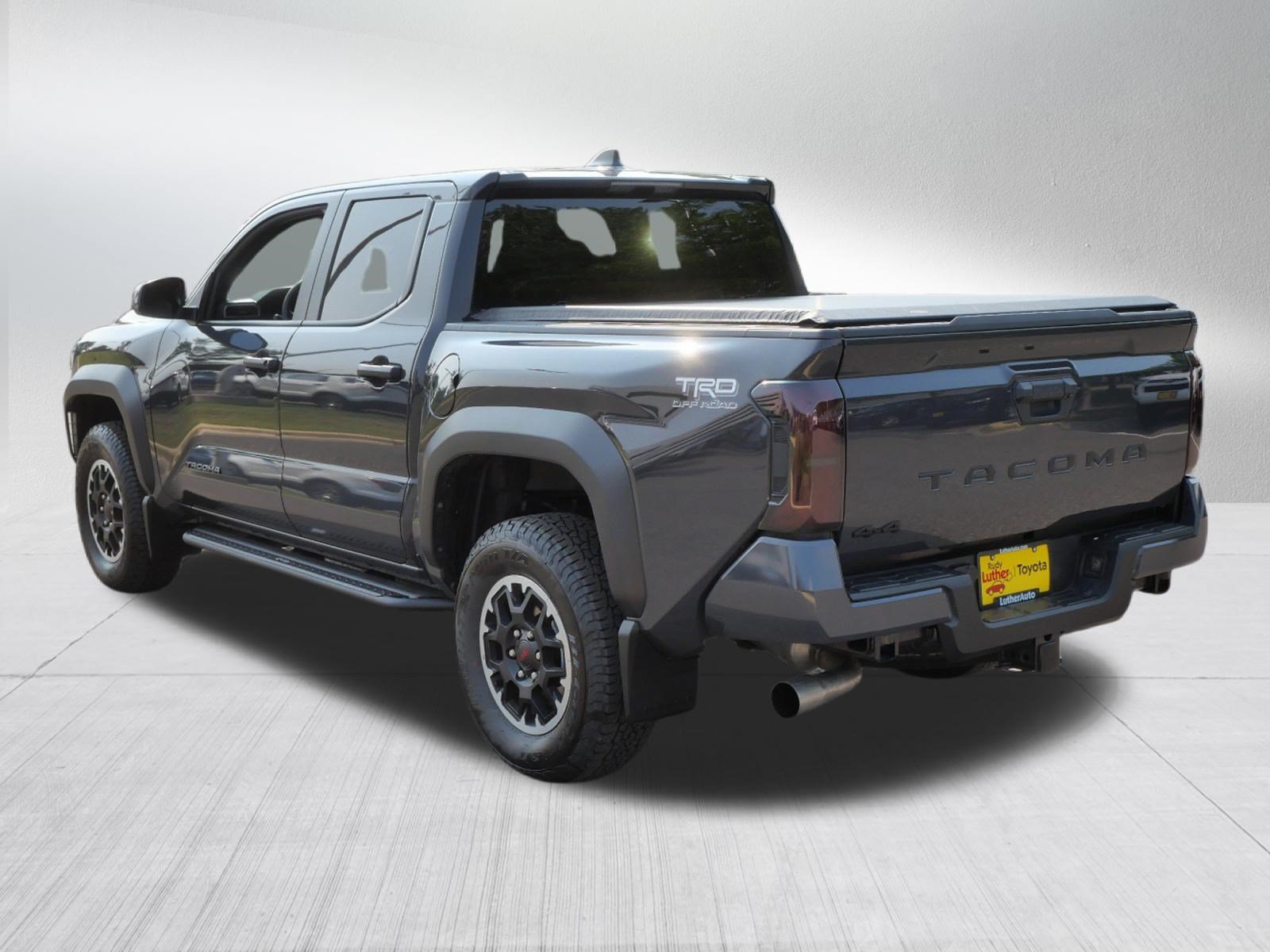 Certified 2025 Toyota Tacoma TRD Off-Road AWD/4WD image 6