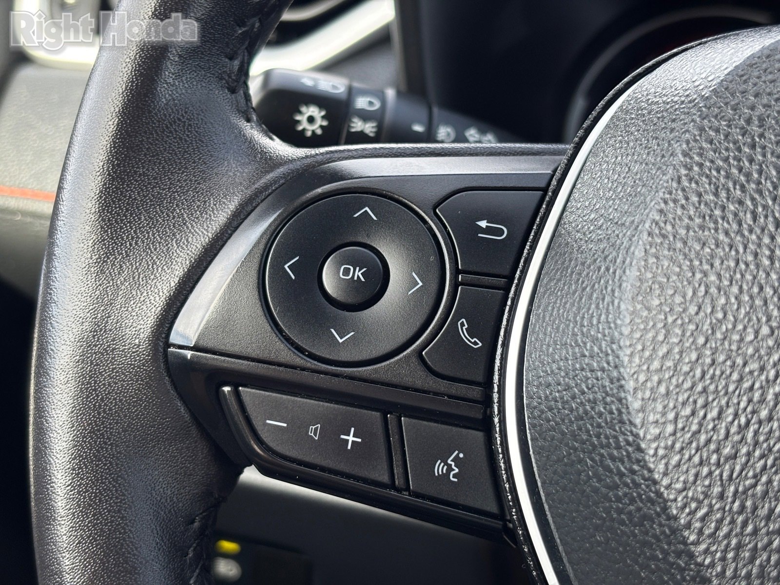 Used 2024 Toyota RAV4 Adventure image 23