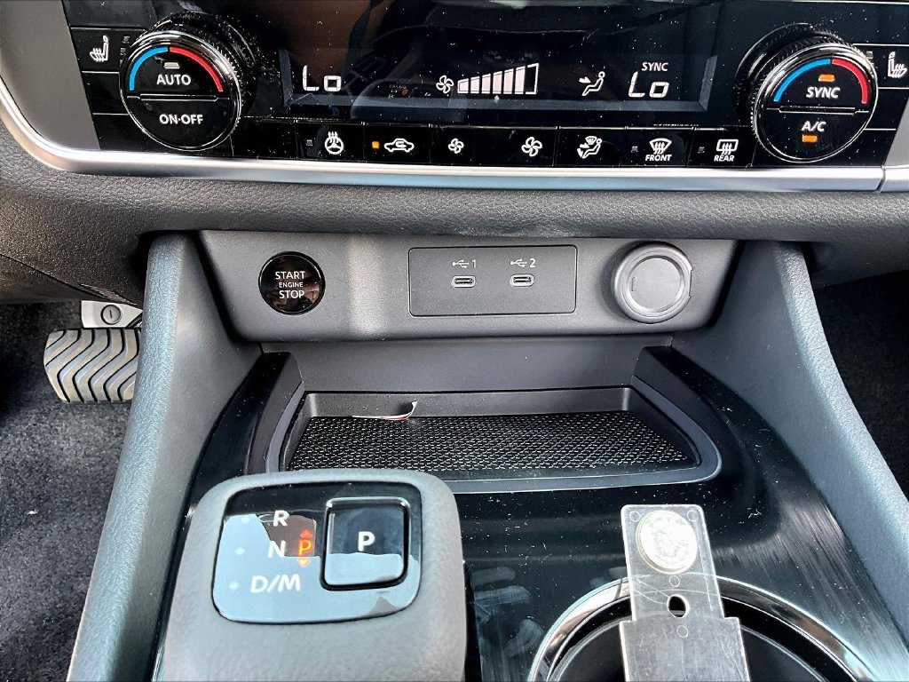 New 2026 Nissan Rogue Dark Armor AWD/4WD image 24
