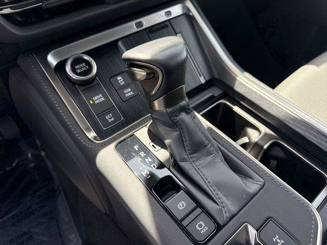 Certified 2025 Lexus GX 550 w/ Cold Area Package AWD/4WD image 20
