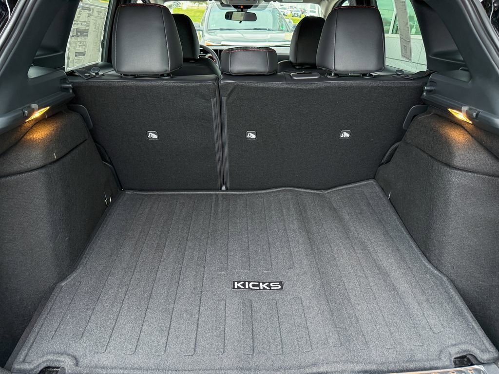 New 2026 Nissan Kicks SR image 27