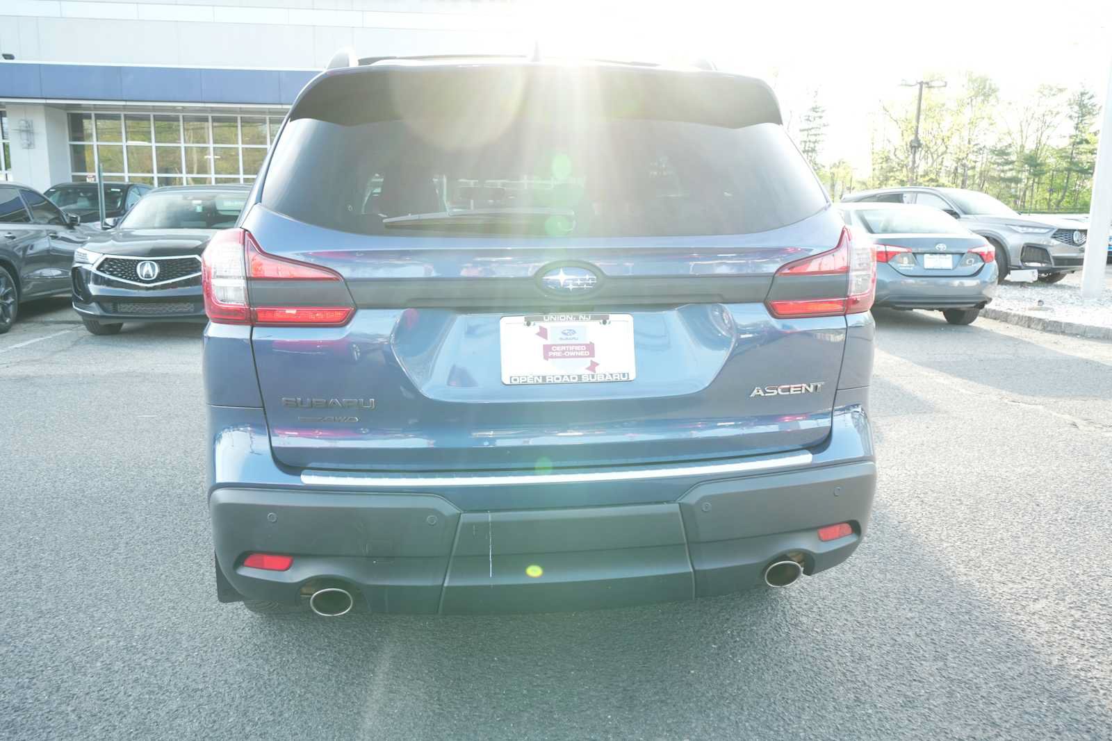 Used 2022 Subaru Ascent Premium w/ Convenience Package AWD/4WD image 6