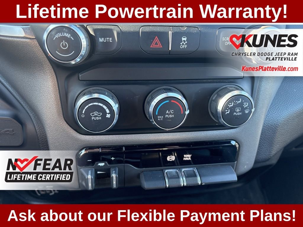 Used 2024 RAM 3500 Big Horn image 27