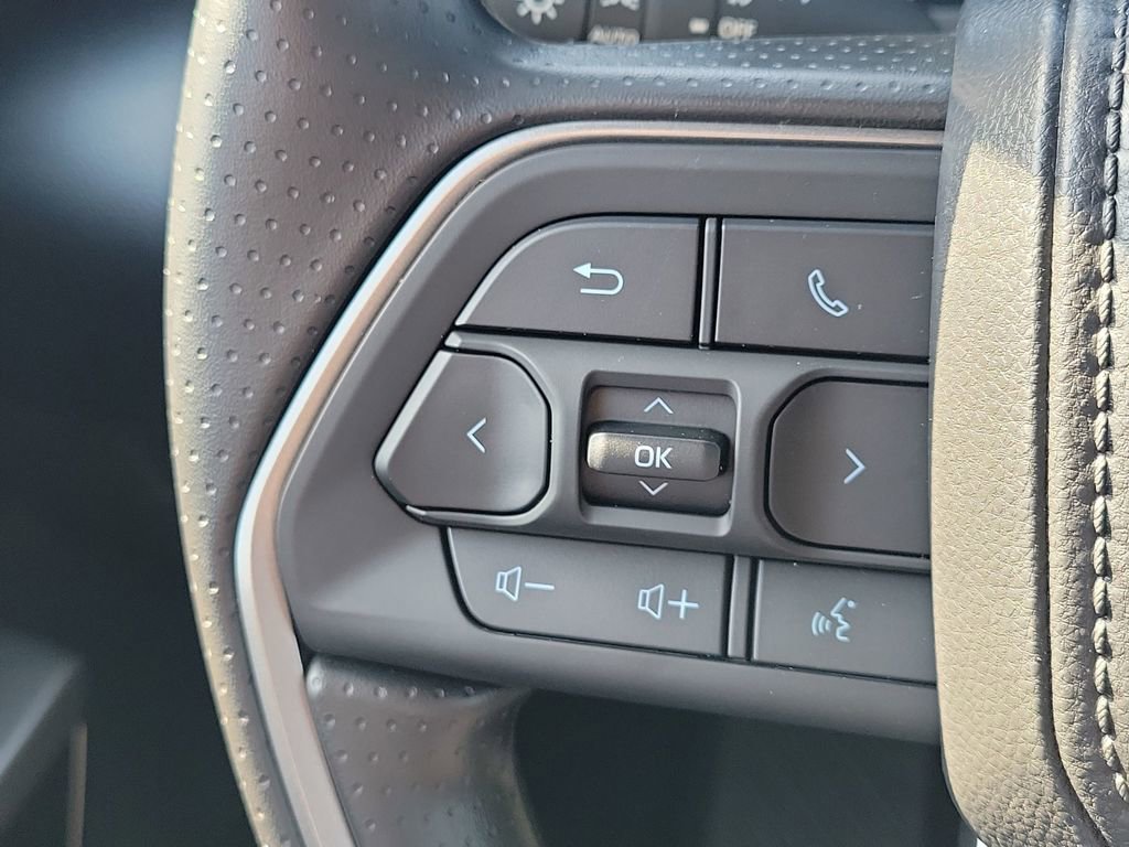 New 2026 Toyota Tundra SR5 w/ SR5 Convenience Package RWD image 9