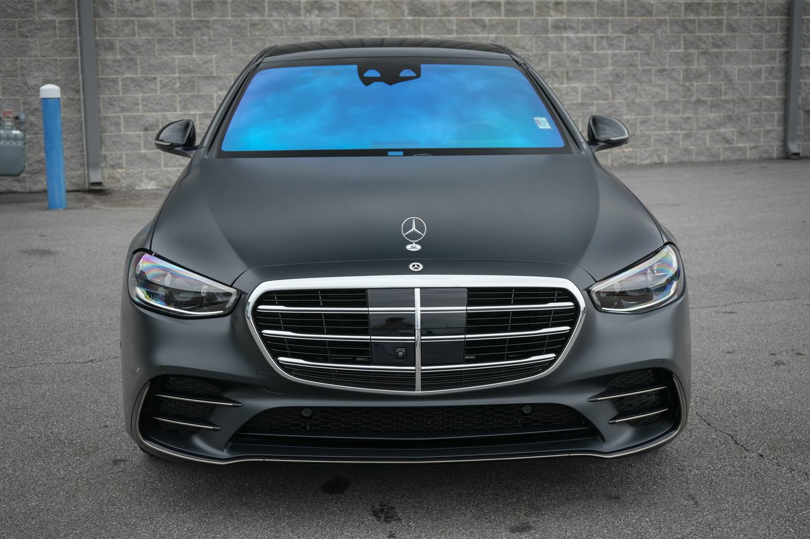 Used 2023 Mercedes-Benz S 580e 4MATIC Sedan w/ AMG Line image 8