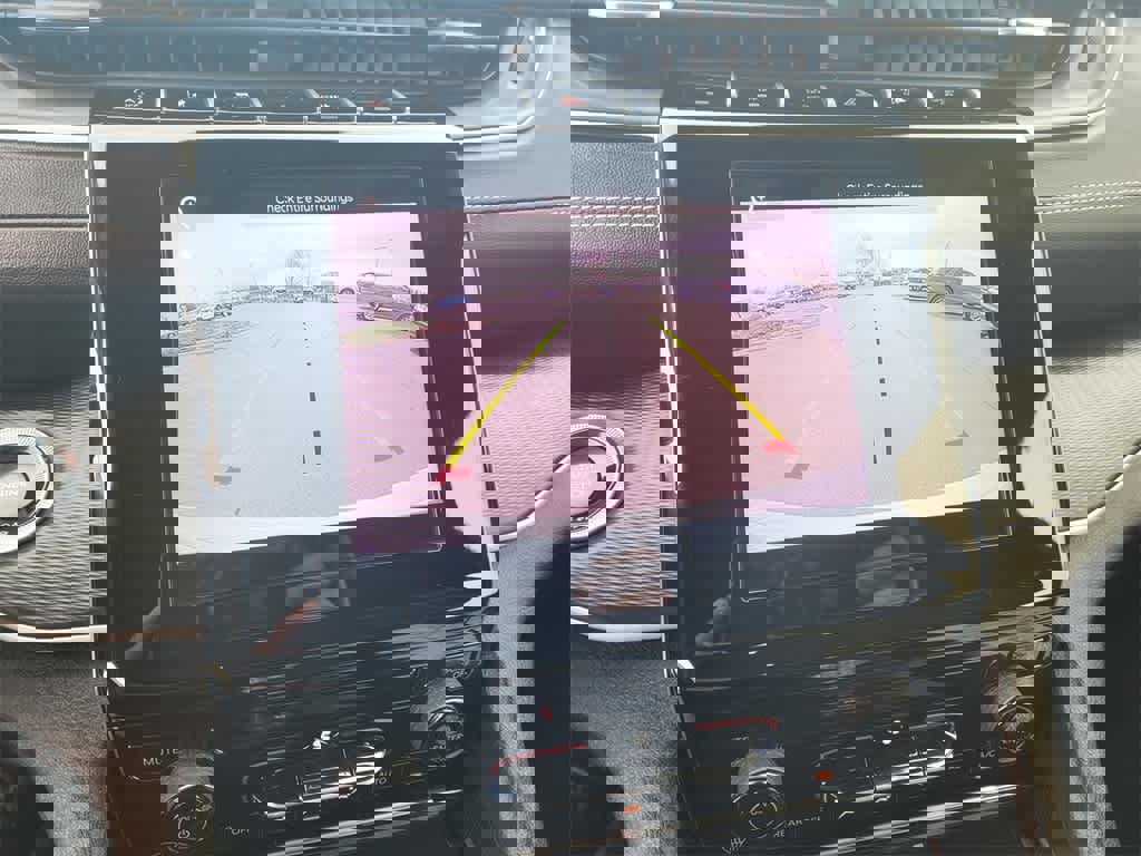 Used 2024 Jeep Grand Cherokee Laredo X image 11