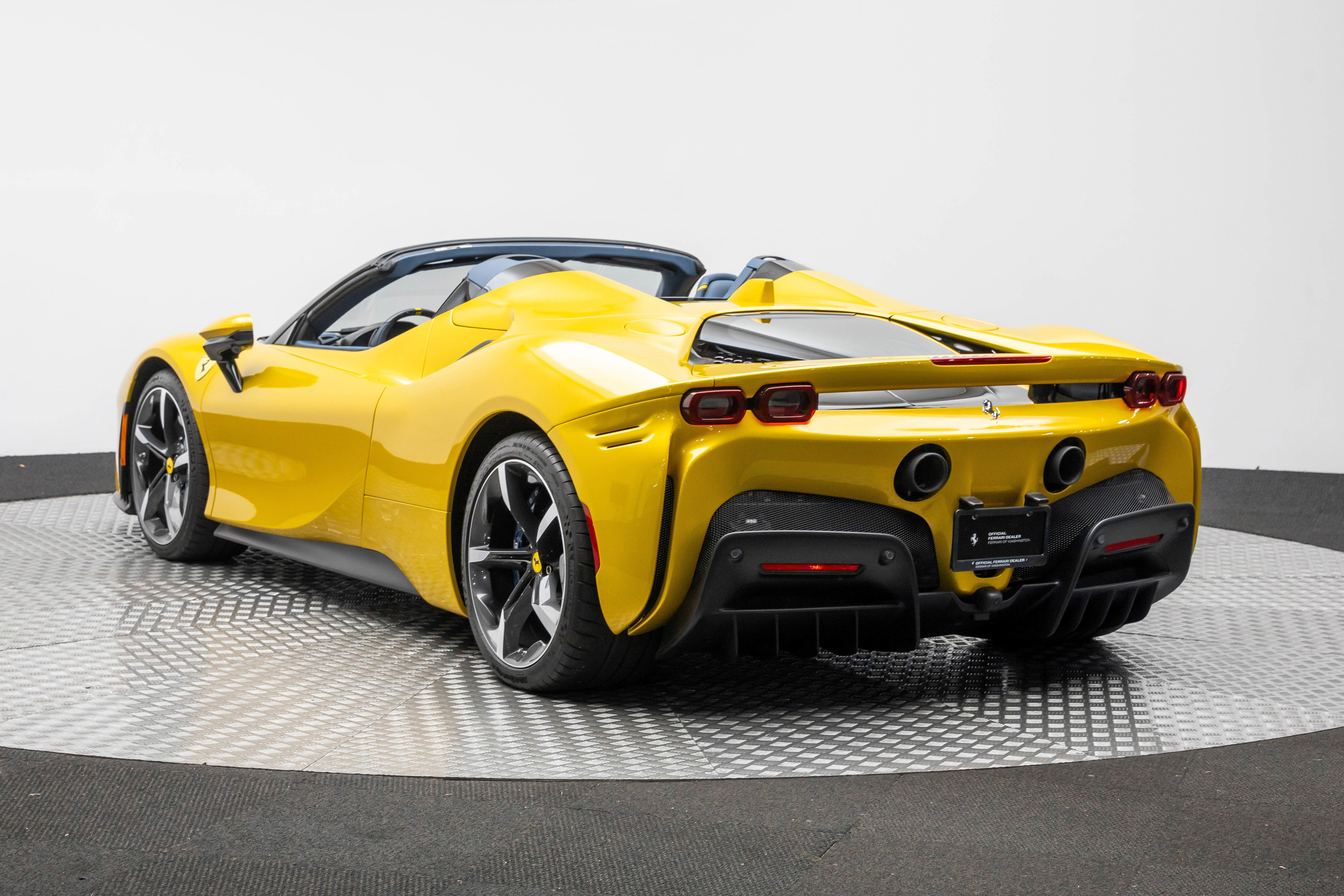 Certified 2024 Ferrari SF90 Spider image 3