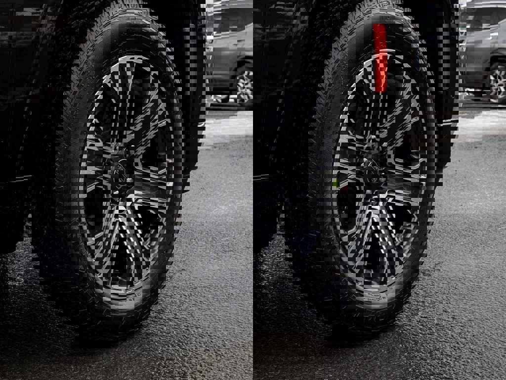 New 2025 Jeep Wagoneer 4X4 image 9