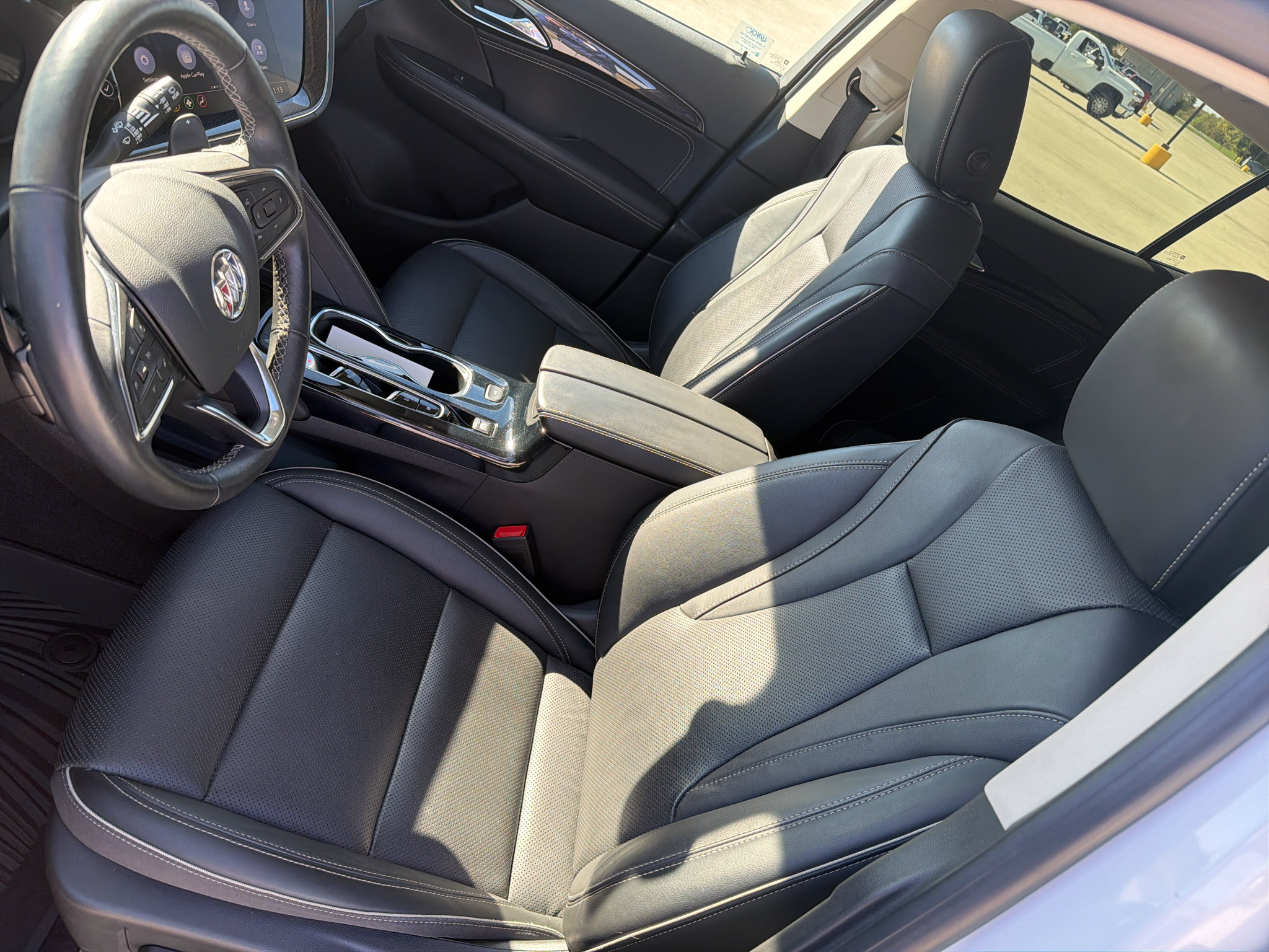 Used 2021 Buick Envision Essence w/ Sport Touring Package AWD/4WD image 5