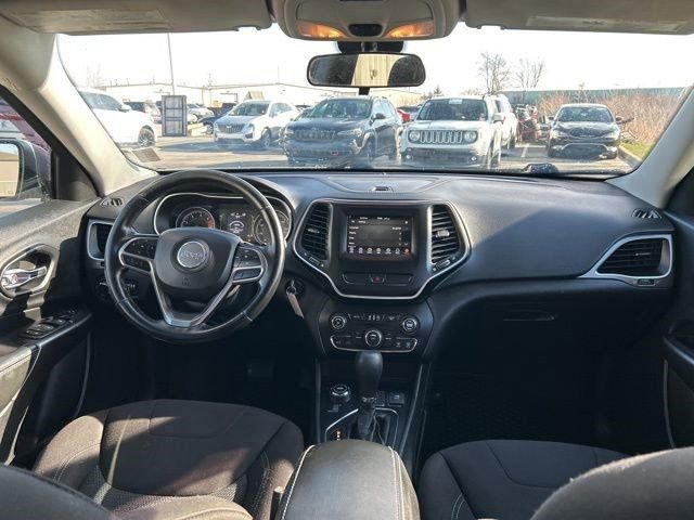 Used 2020 Jeep Cherokee Latitude w/ Cold Weather Group image 33