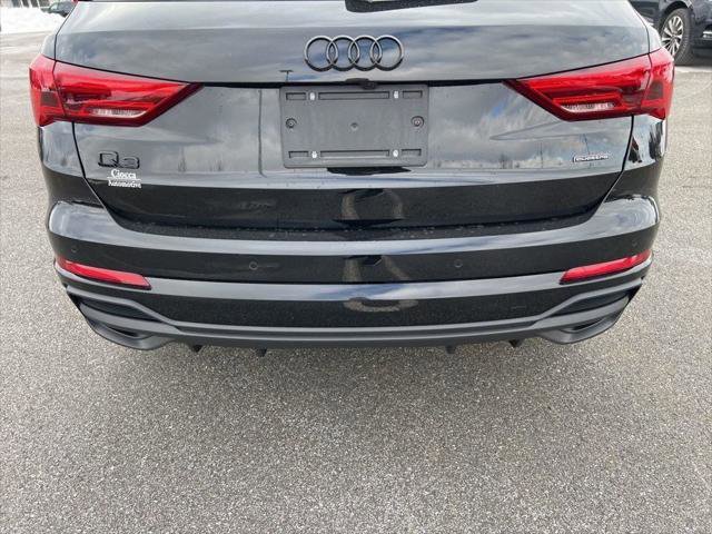 Certified 2025 Audi Q3 2.0T Premium w/ Convenience Package image 5