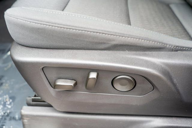 Used 2024 Chevrolet Silverado 1500 LT AWD/4WD image 19