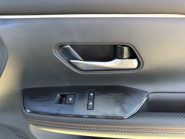 New 2027 Nissan Kicks SR FWD image 17