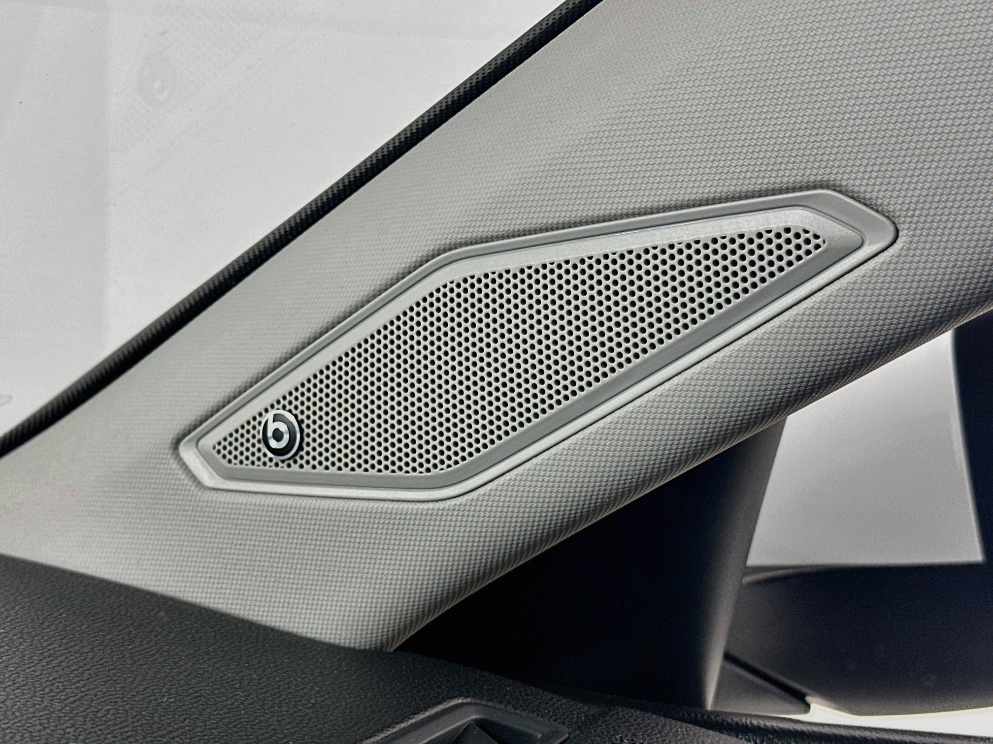 Used 2019 Volkswagen Jetta SEL Premium FWD image 19