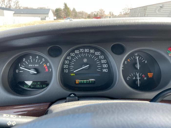 Used 2005 Buick Le Sabre Custom image 37