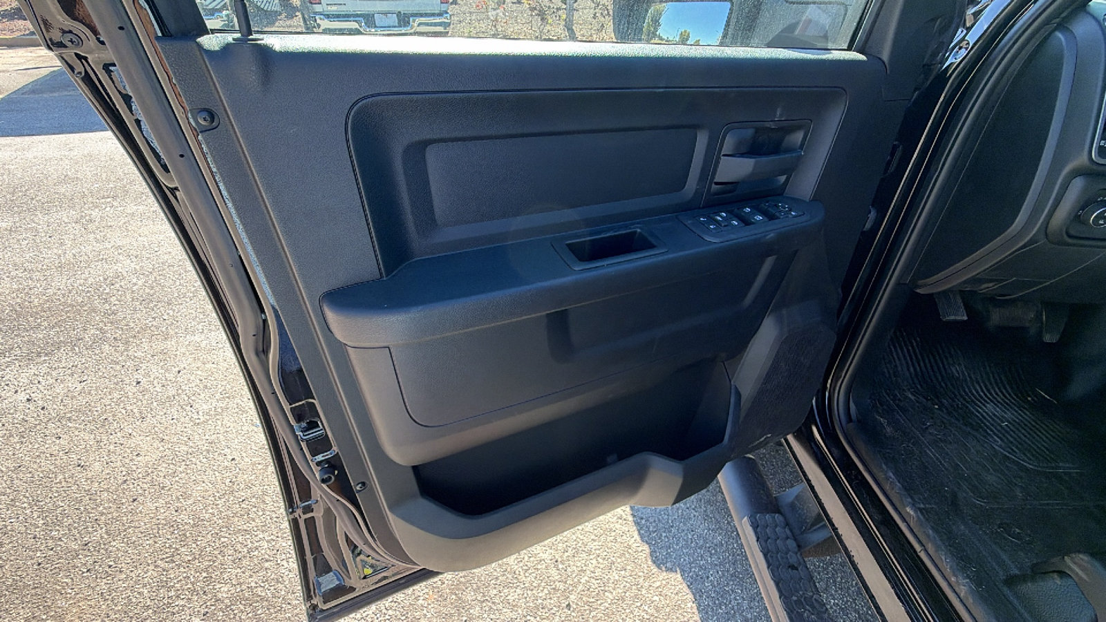 New 2026 RAM 4500 Tradesman w/ Chrome Appearance Group AWD/4WD image 15