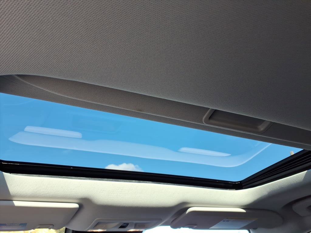 Used 2025 Ford Maverick Lariat w/ Black Appearance Package image 14