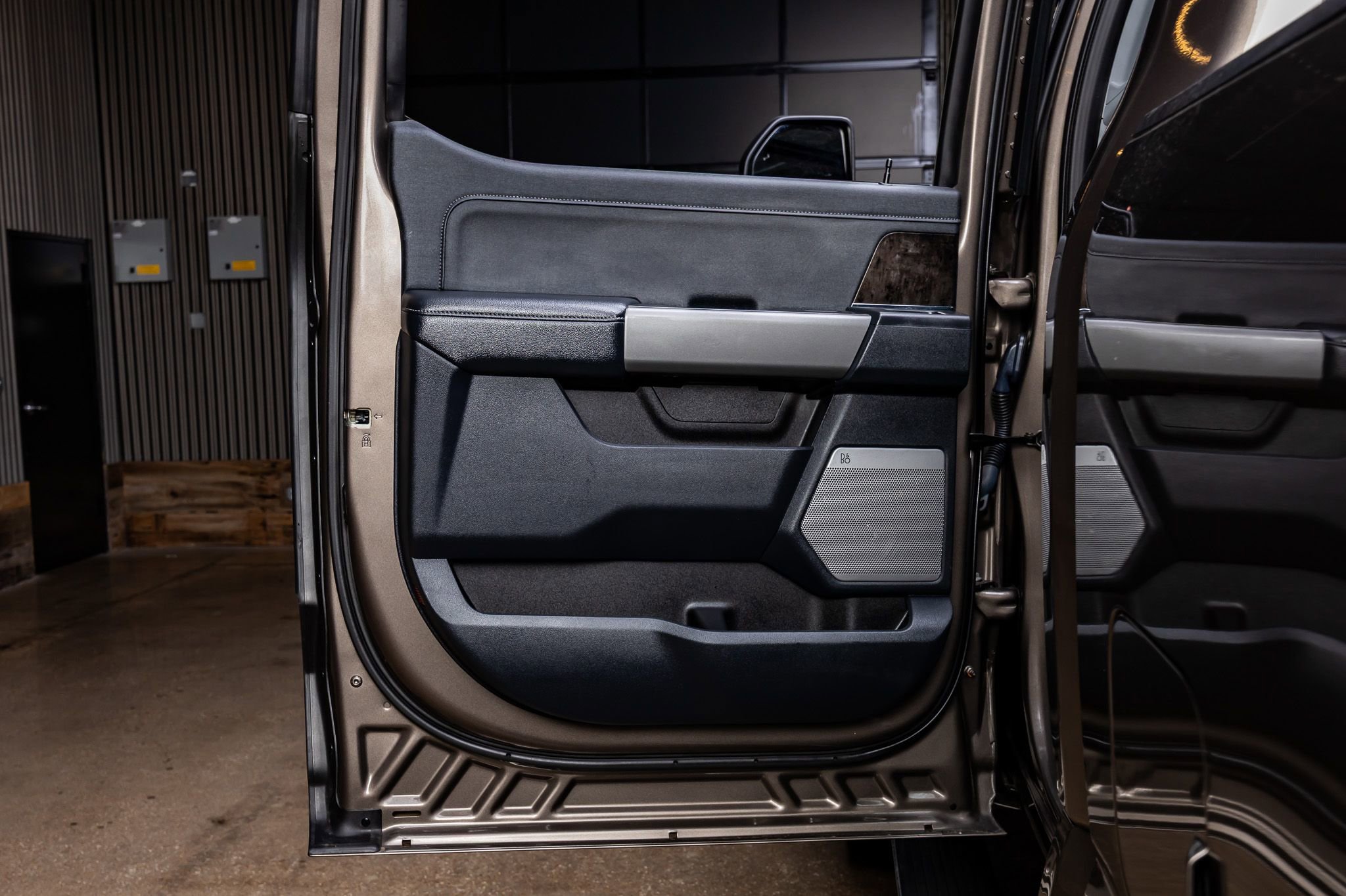 Used 2023 Ford F250 Lariat w/ Lariat Ultimate Package image 37