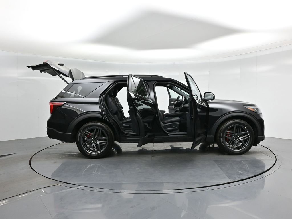 New 2025 Ford Explorer ST w/ Sun And Sound Package image 4