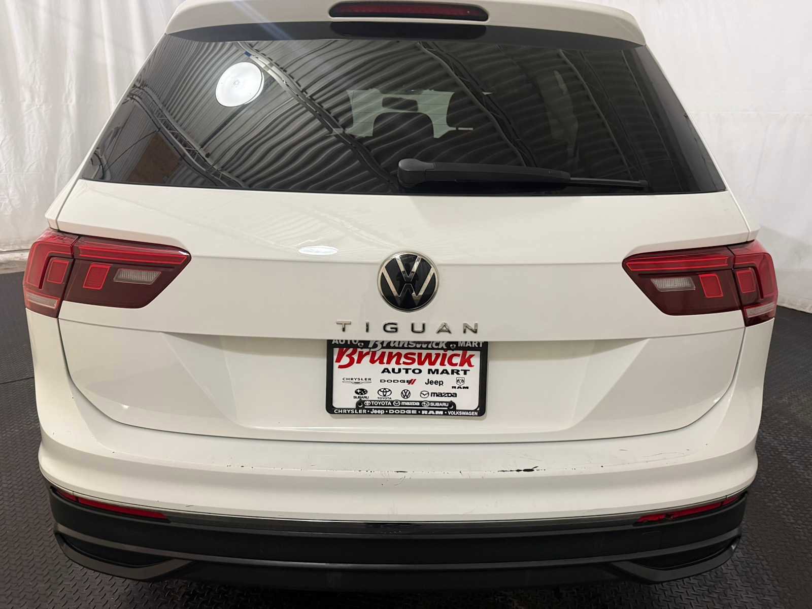 Certified 2022 Volkswagen Tiguan S FWD image 16