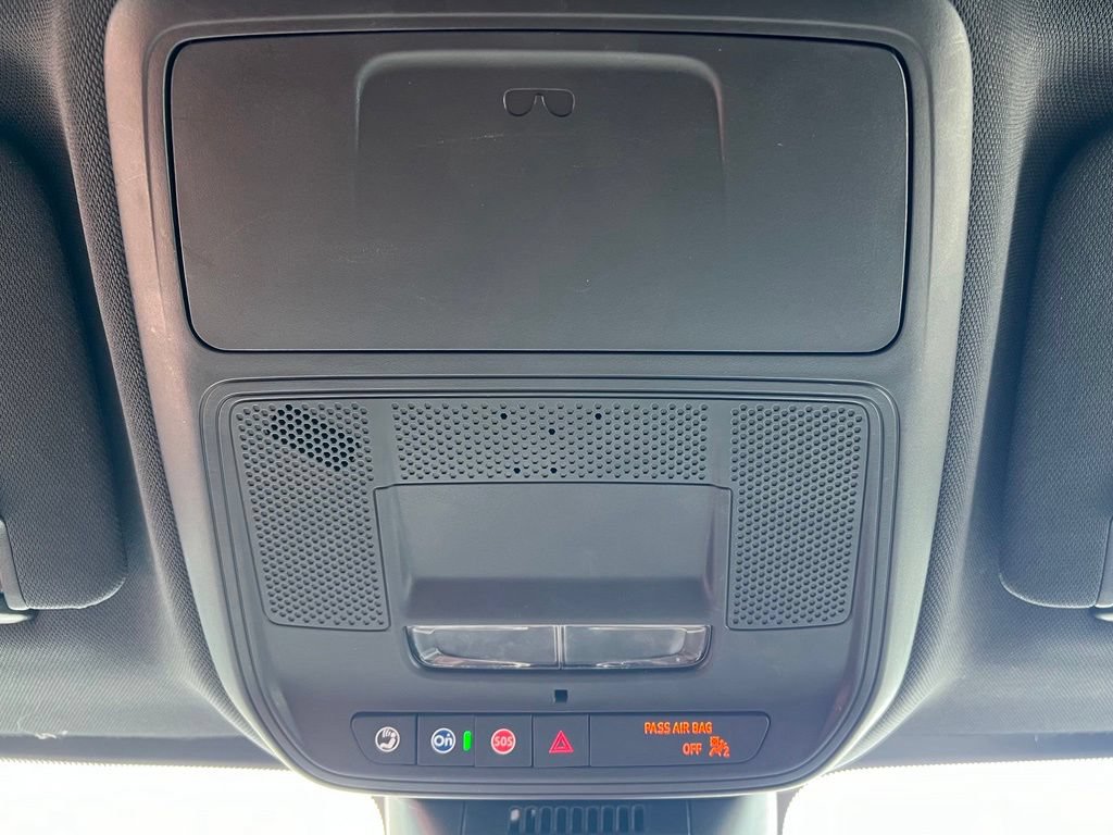Used 2026 Chevrolet Equinox LT w/ Convenience Package II FWD image 16